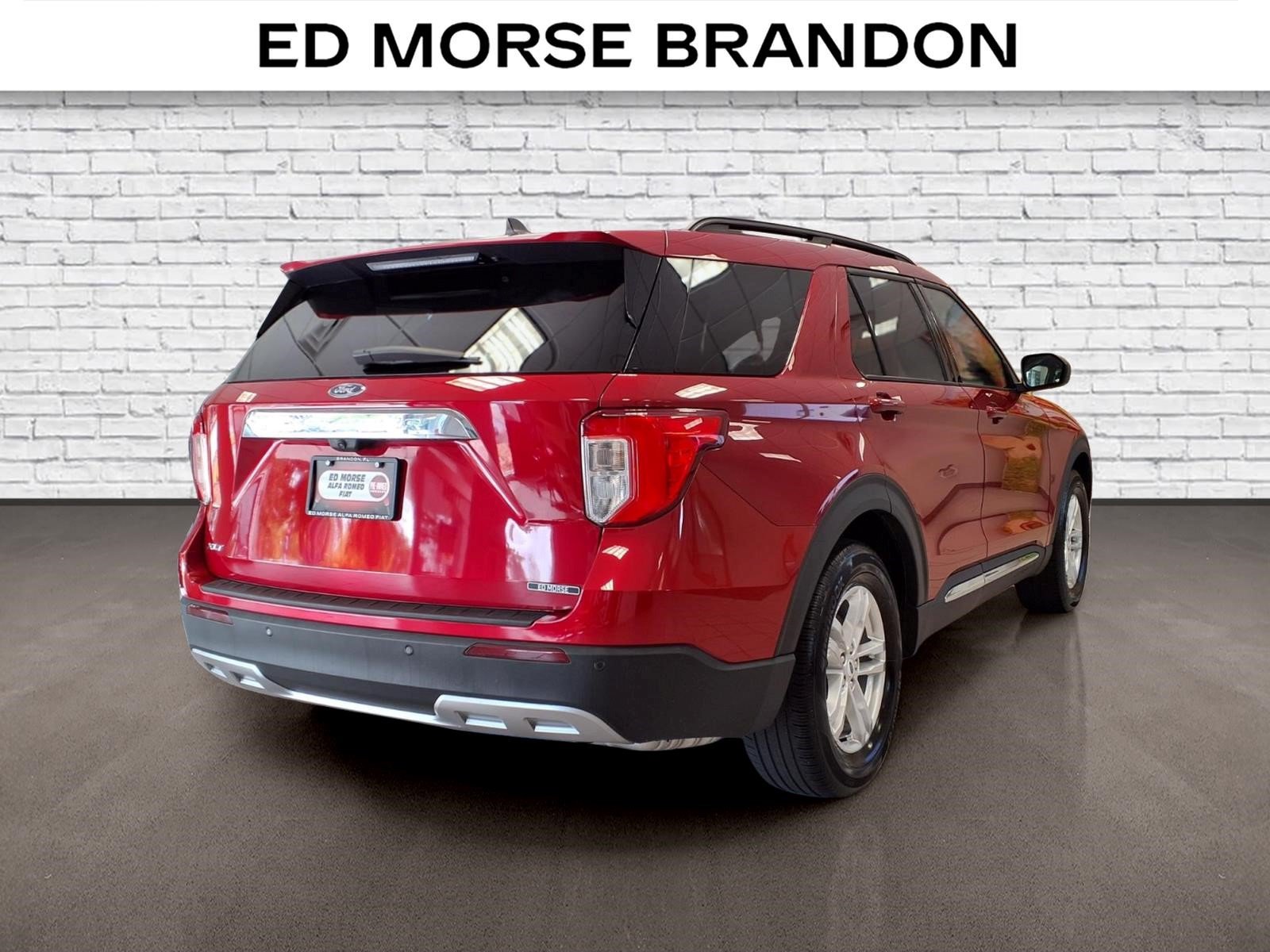 Used 2023 Ford Explorer XLT w/ Equipment Group 202A RWD image 5