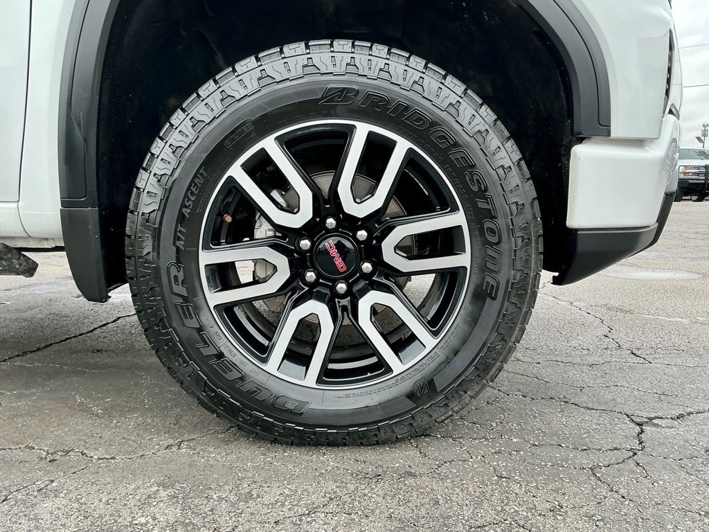 Used 2024 GMC Sierra 1500 AT4 w/ Technology Package image 21