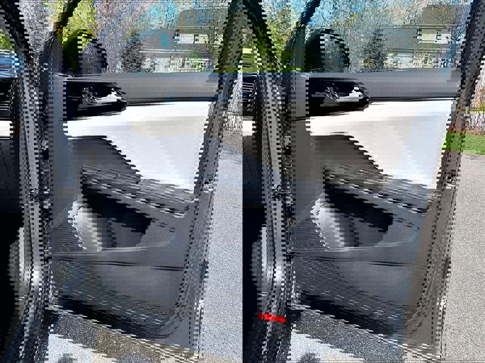 Used 2025 Volkswagen Taos S AWD/4WD image 12