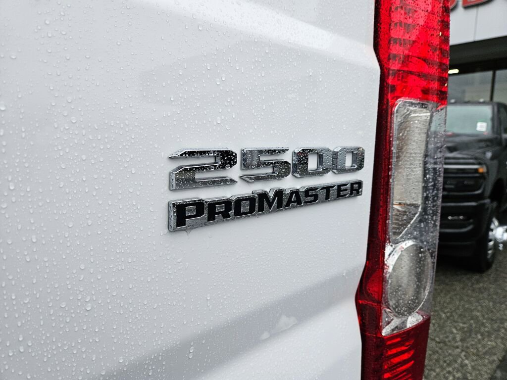 Used 2025 RAM ProMaster 2500 w/ Convenience Group image 9