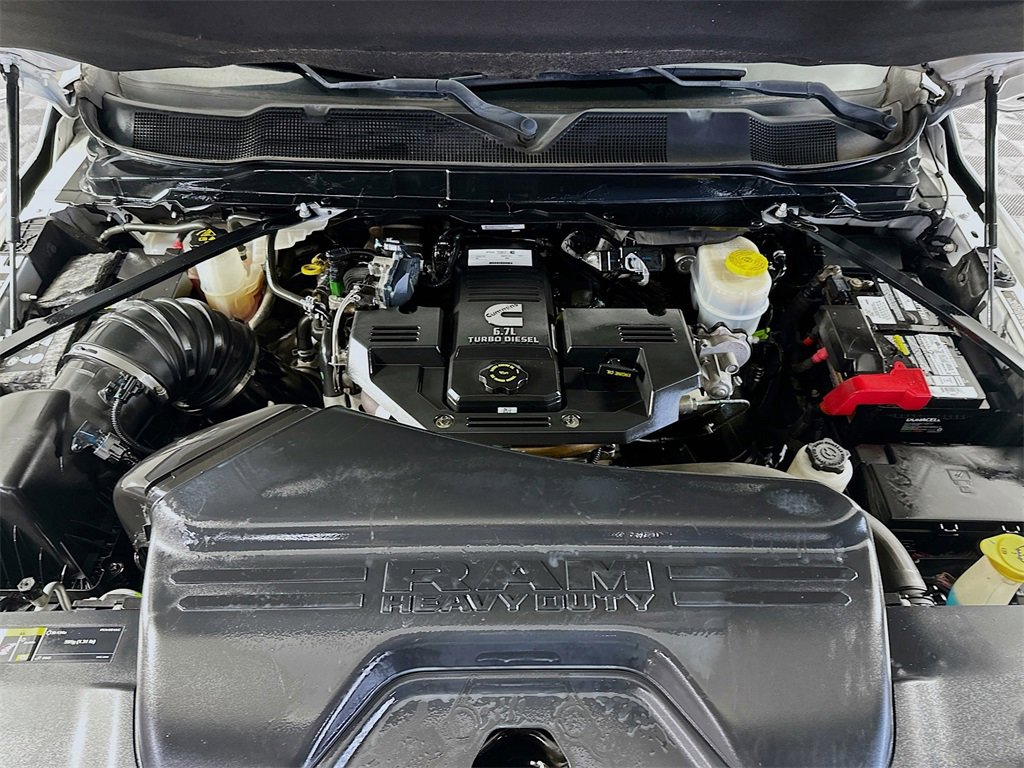 Used 2019 RAM 2500 Tradesman w/ Chrome Appearance Group image 33