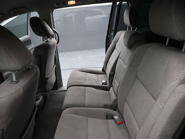 Used 2016 Honda Odyssey SE image 16