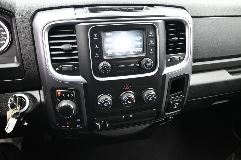 Used 2022 RAM 1500 Classic SLT AWD/4WD image 16