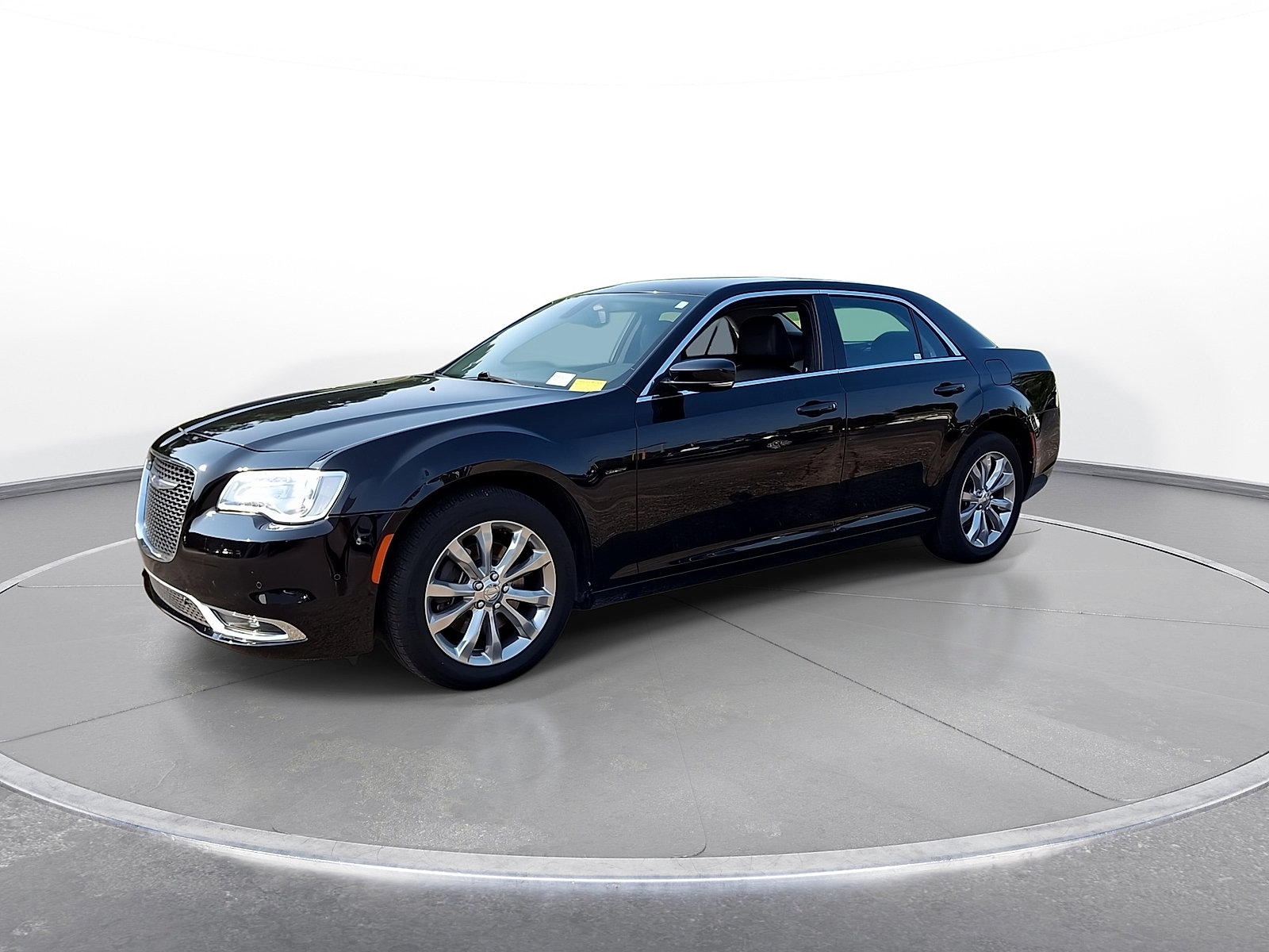 Used 2021 Chrysler 300 Touring L AWD/4WD image 4
