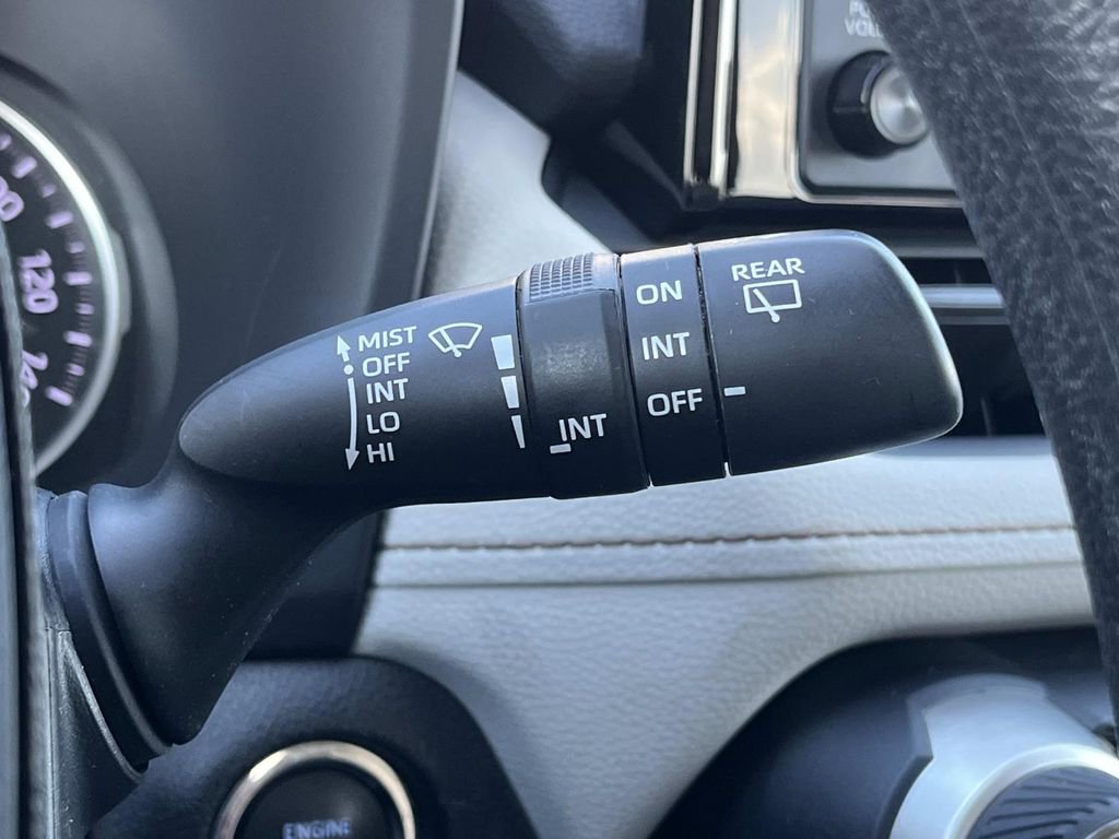 Used 2021 Toyota RAV4 XLE w/ Convenience Package image 31