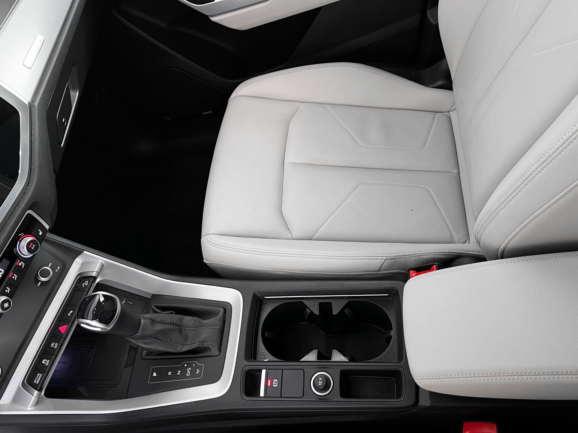 Certified 2023 Audi Q3 2.0T Premium Plus w/ Premium Plus Package image 29