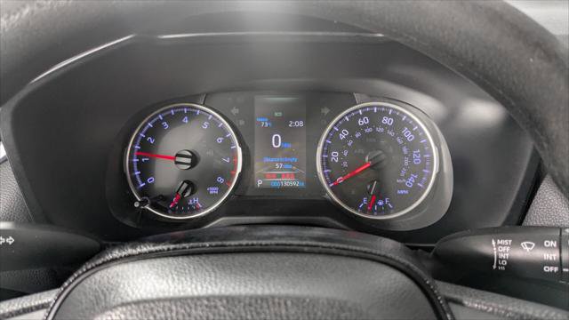 Used 2020 Toyota RAV4 LE FWD image 27
