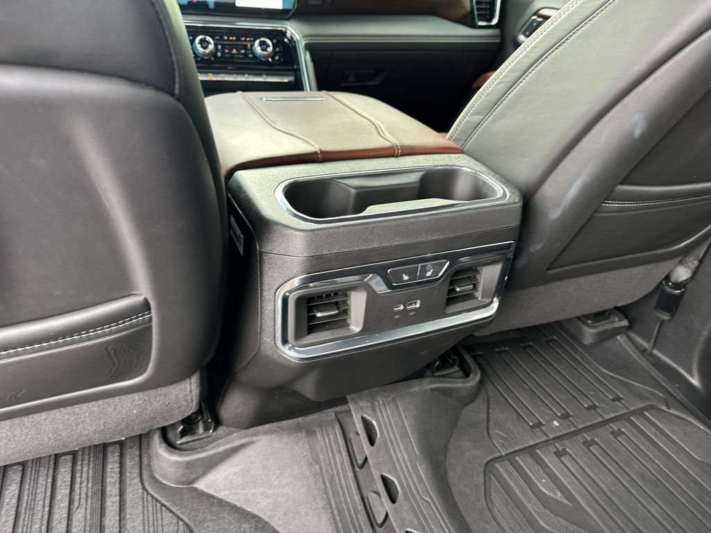 Used 2025 GMC Sierra 2500 Denali Ultimate AWD/4WD image 35