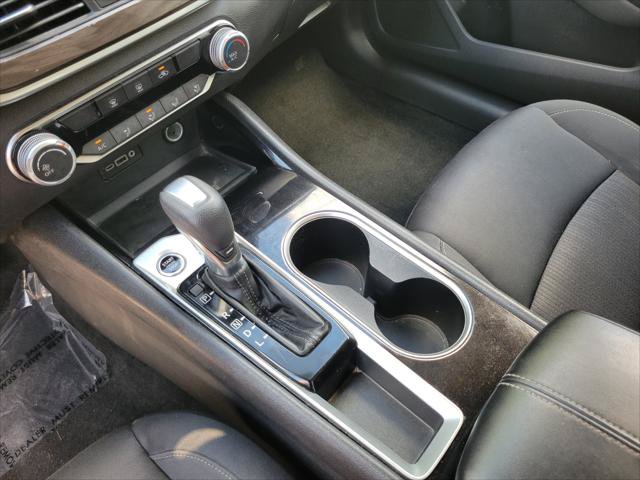 Used 2024 Nissan Altima 2.5 SV FWD image 30
