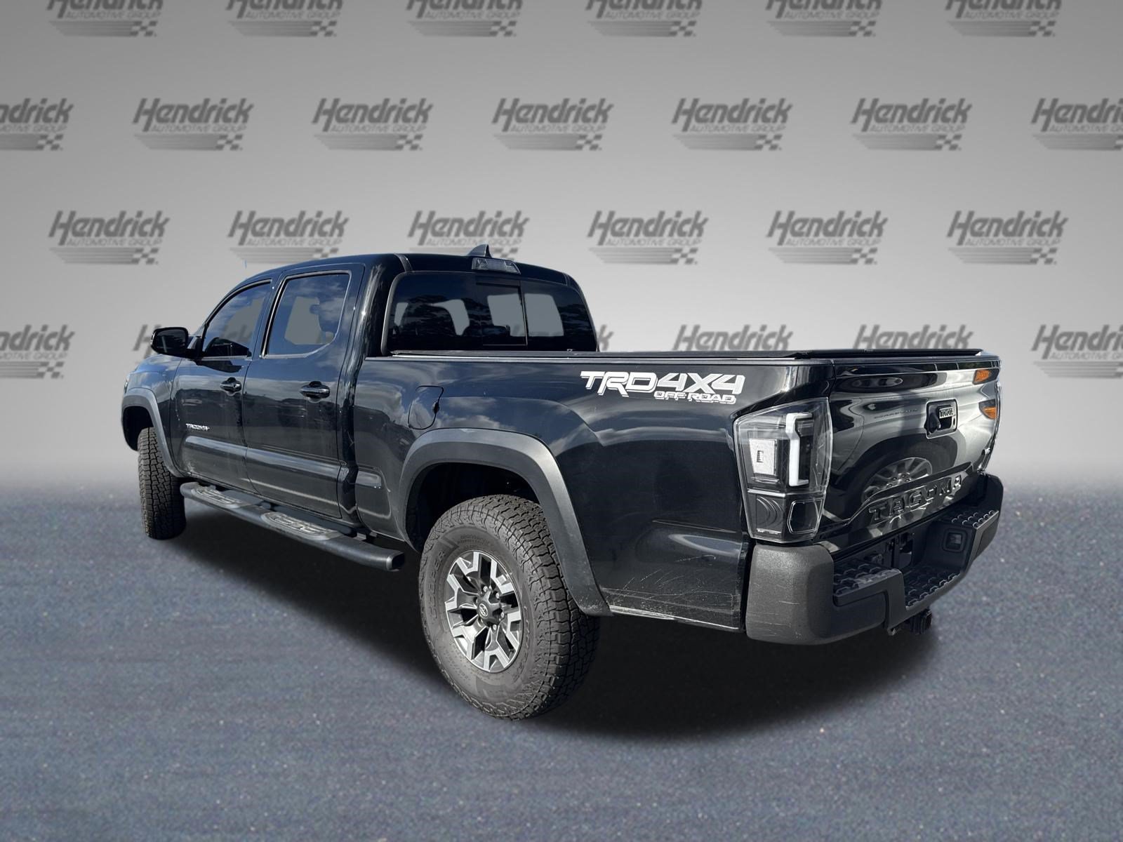 Used 2023 Toyota Tacoma TRD Off-Road AWD/4WD image 8