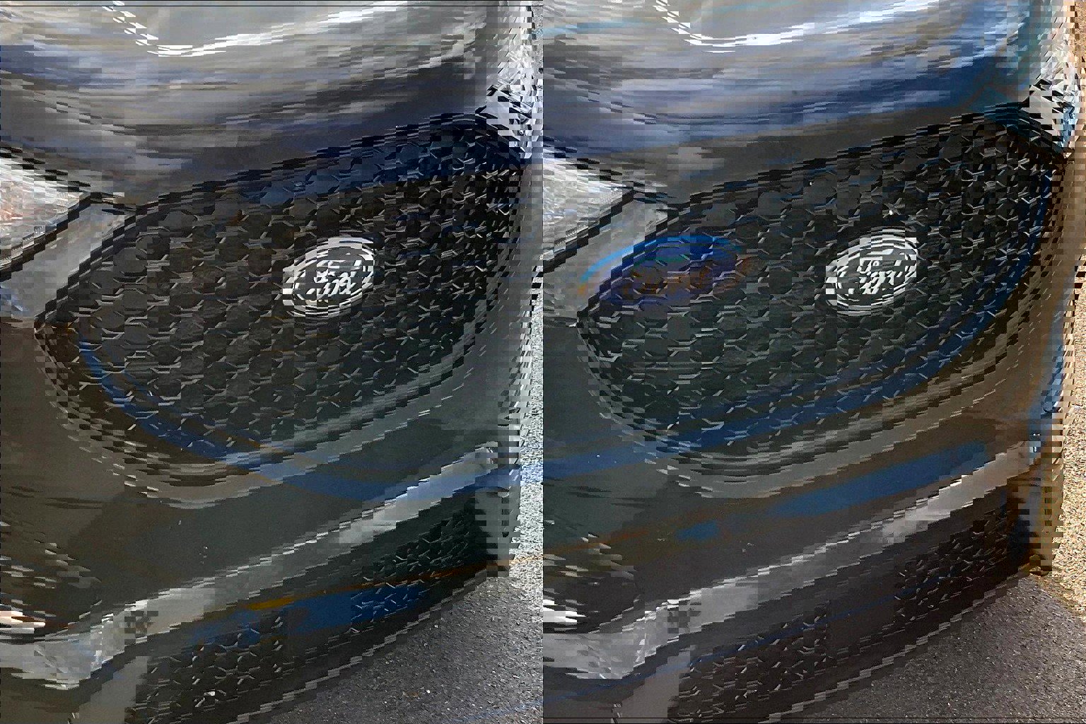 Used 2020 Ford Edge ST-Line FWD image 24