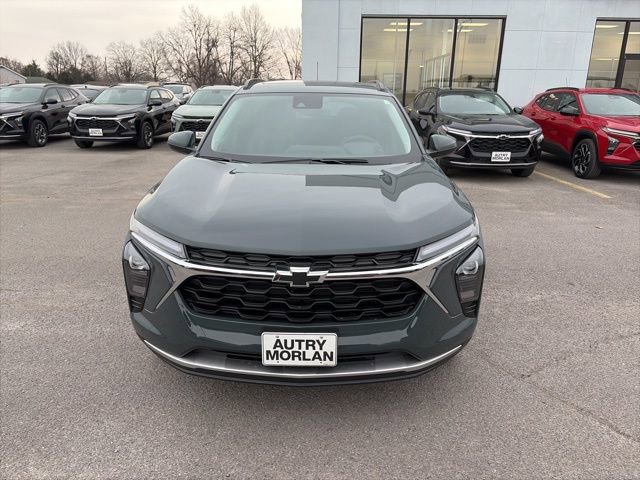 New 2026 Chevrolet Trax LT w/ Sunroof Package image 9