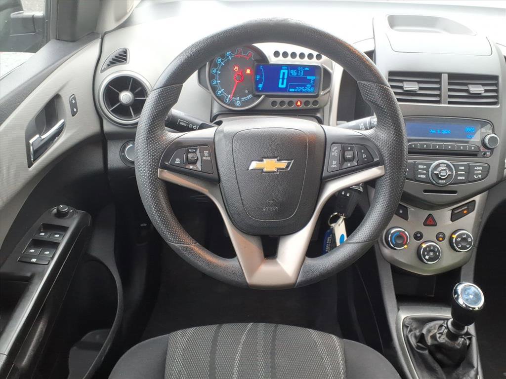 Used 2014 Chevrolet Sonic LT image 5