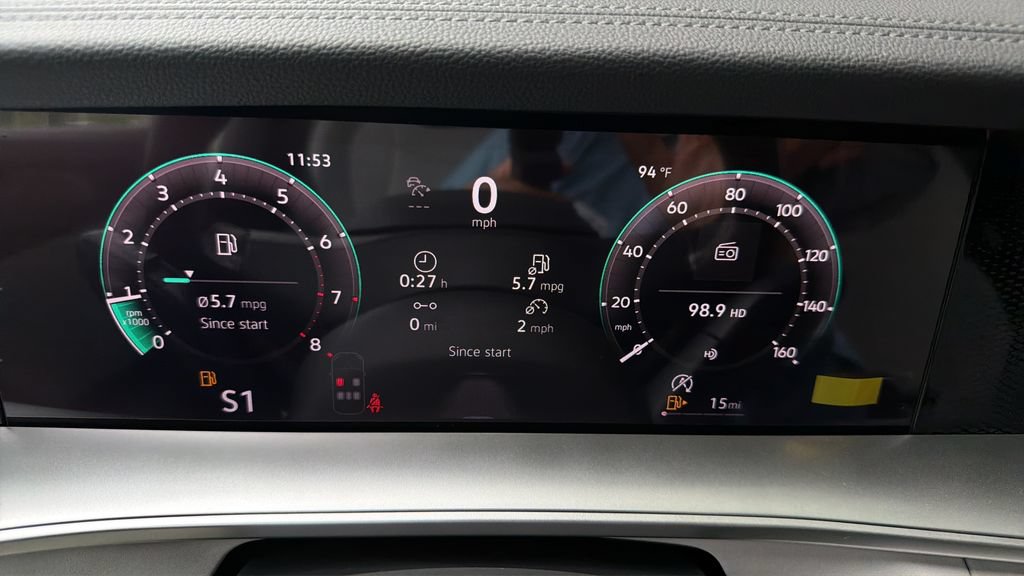 New 2026 Volkswagen Tiguan SE FWD image 30