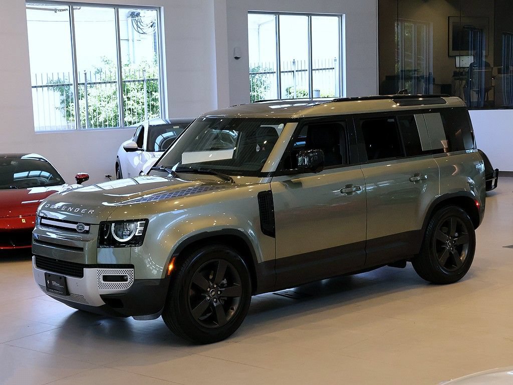 Used 2025 Land Rover Defender 110 S AWD/4WD image 23