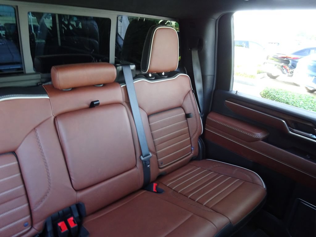 Certified 2025 GMC Sierra 2500 Denali Ultimate AWD/4WD image 20