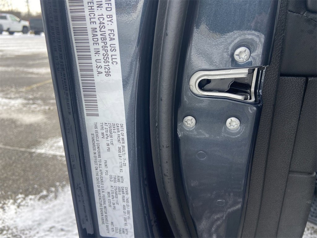 Used 2023 Jeep Wagoneer Series II image 35