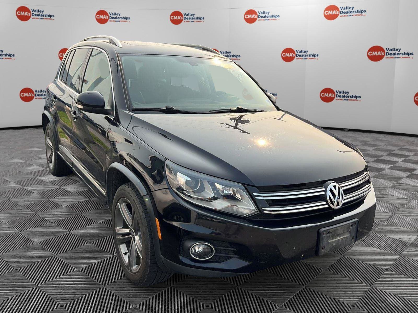 Used 2017 Volkswagen Tiguan Sport AWD/4WD image 5