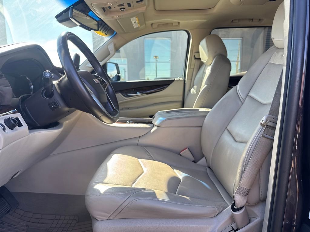 Used 2016 Cadillac Escalade ESV Luxury RWD image 9