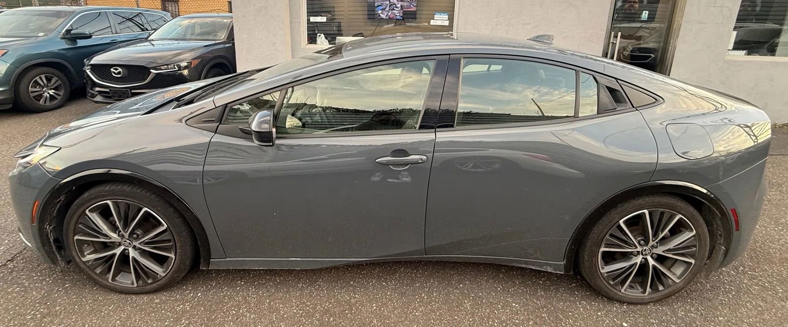 Used 2023 Toyota Prius XLE image 8