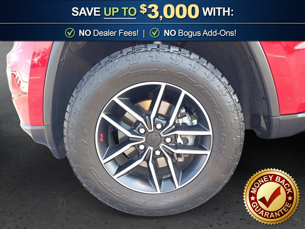 Used 2020 Jeep Grand Cherokee Trailhawk w/ Trailhawk Luxury Group AWD/4WD image 13