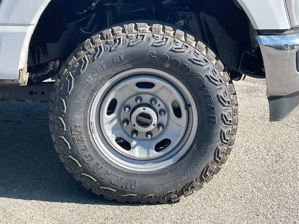 New 2026 Ford F350 XL w/ XL Off-Road Package AWD/4WD image 9