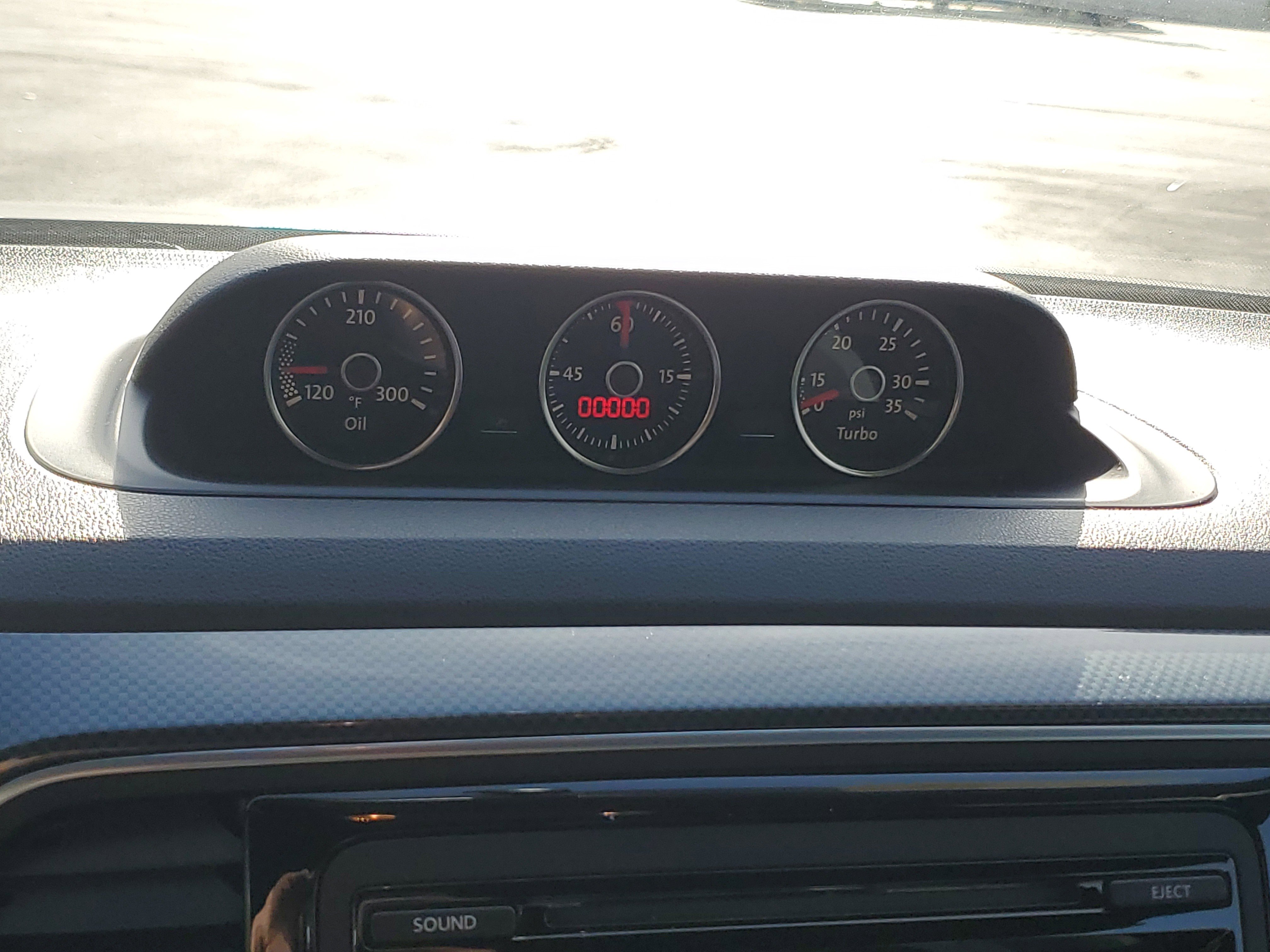 Used 2012 Volkswagen Beetle 2.0T image 17