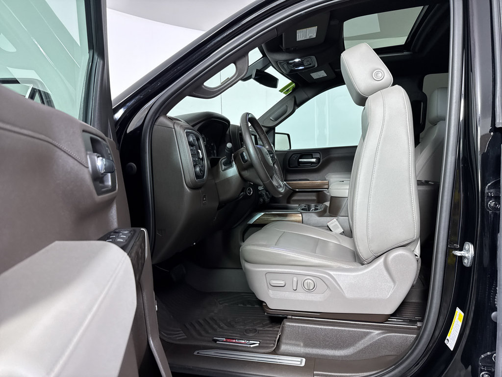 Used 2020 Chevrolet Silverado 1500 LT Trail Boss AWD/4WD image 5