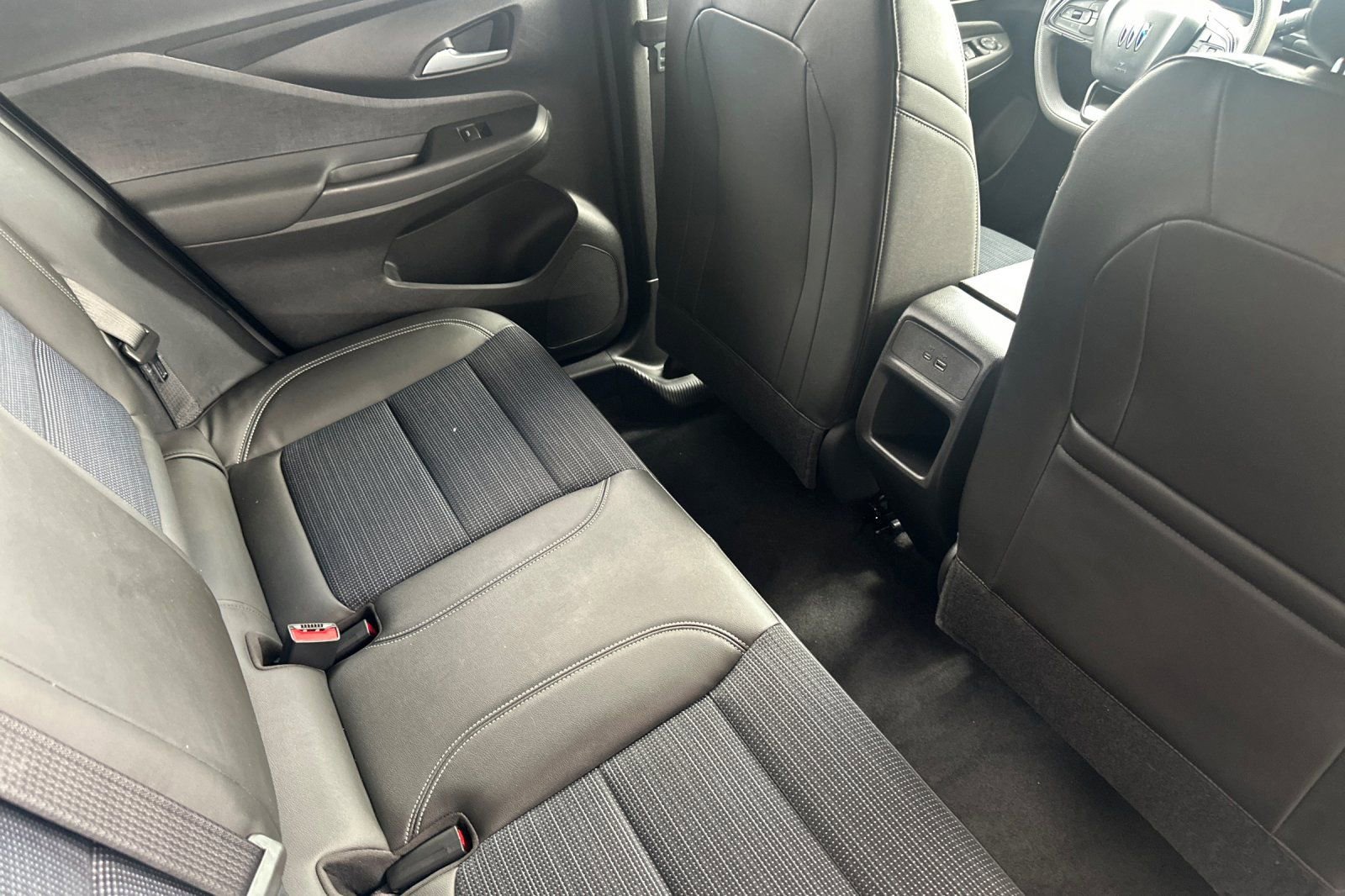 Used 2024 Buick Envista Preferred FWD image 19