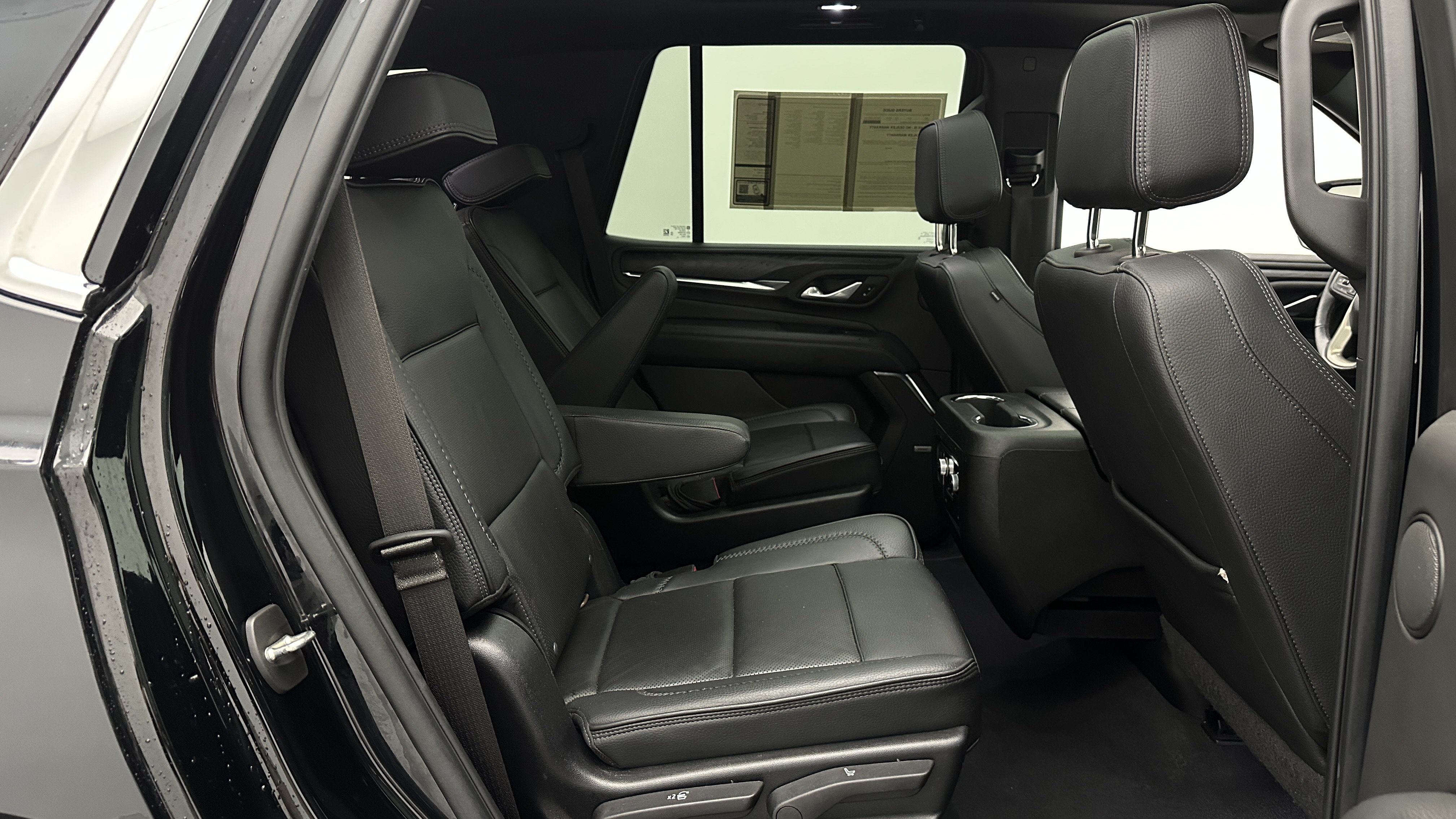 Used 2022 GMC Yukon Denali RWD image 35