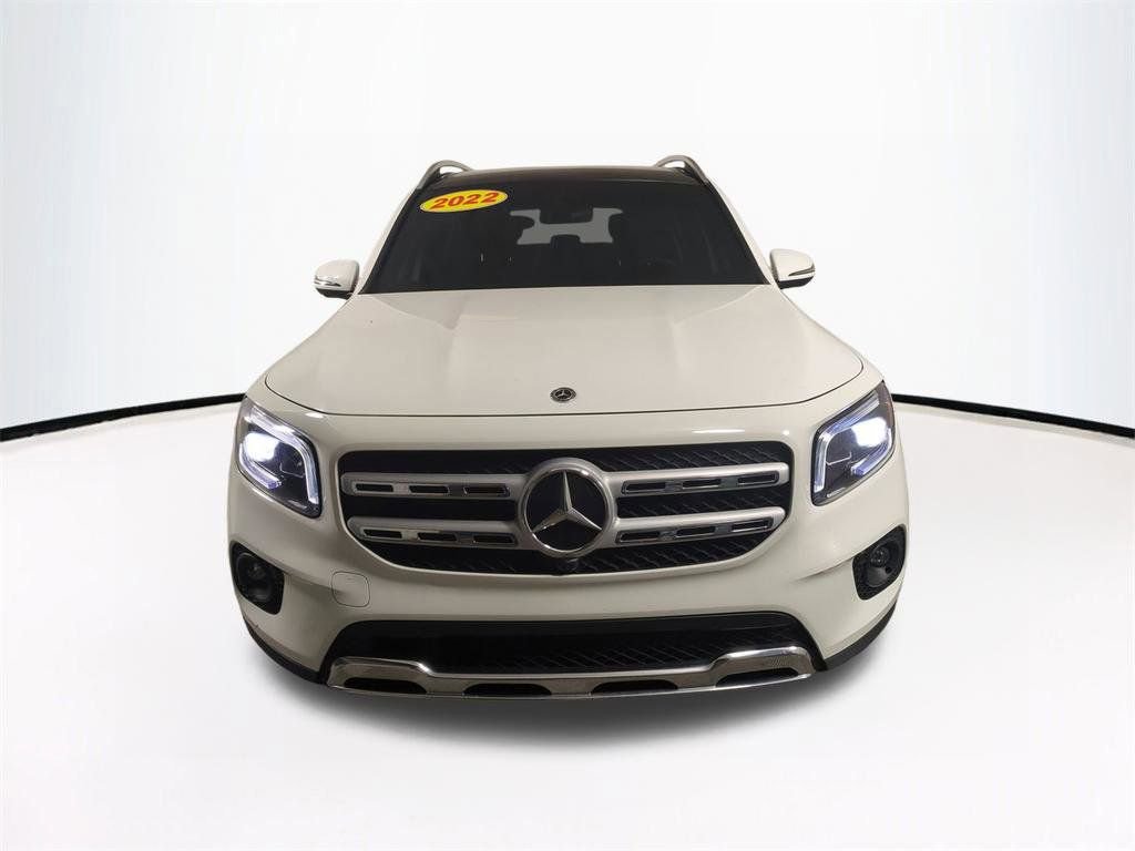 Used 2022 Mercedes-Benz GLB 250 image 3