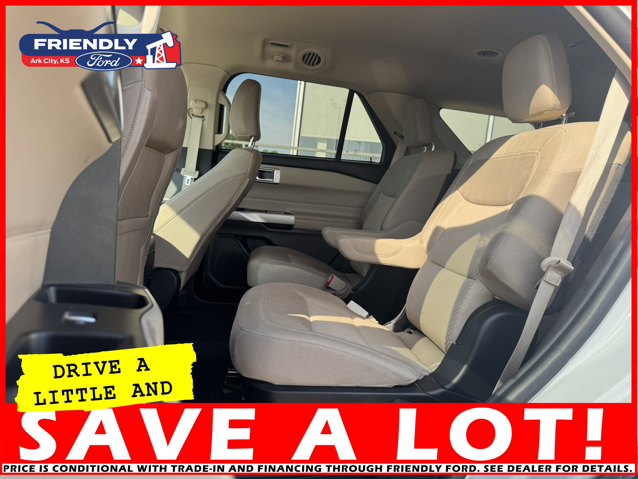 Used 2022 Ford Explorer XLT image 17