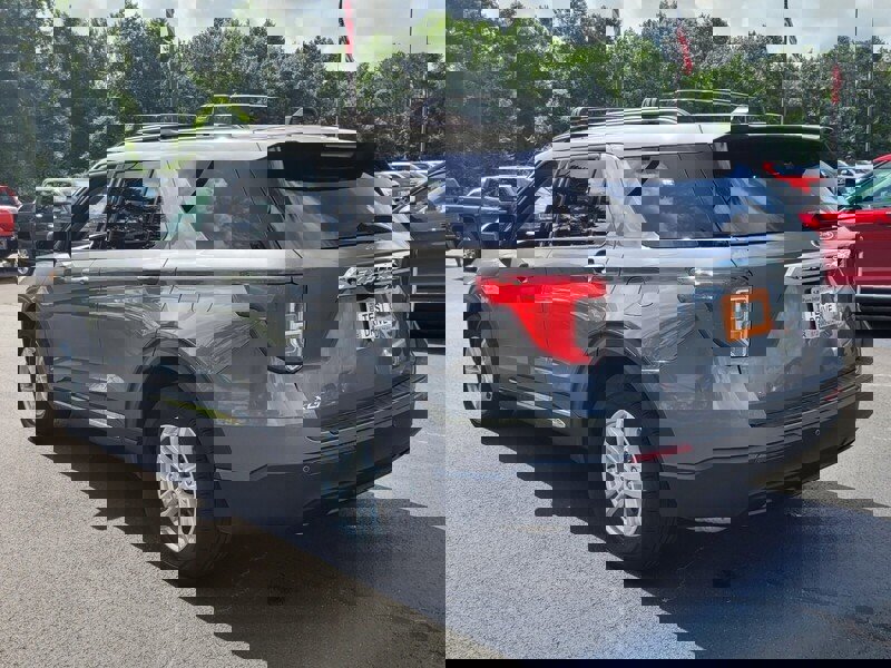Used 2023 Ford Explorer XLT image 8