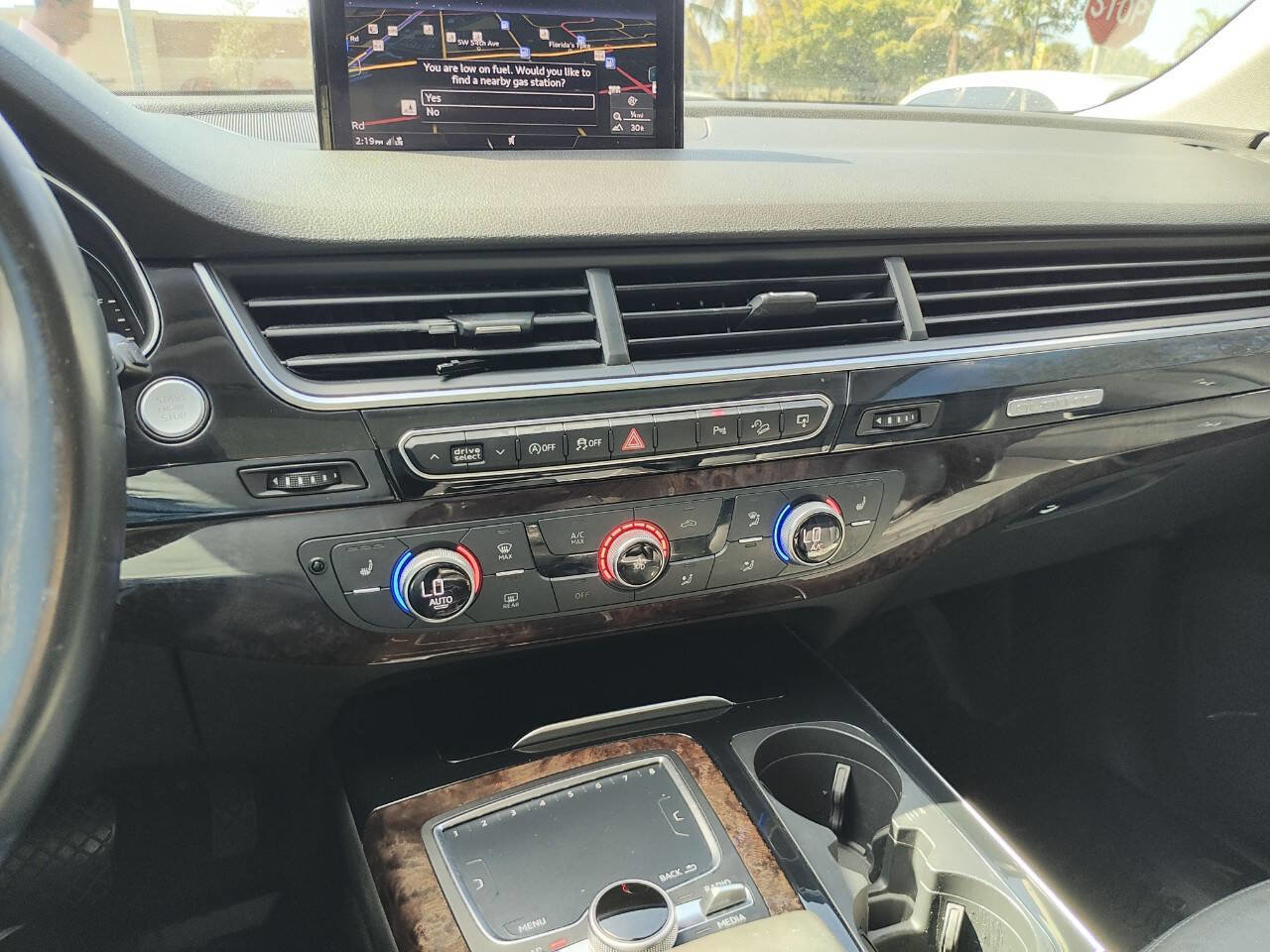 Used 2017 Audi Q7 3.0T Premium image 58