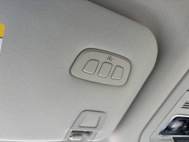 New 2026 Lincoln Nautilus Premier AWD/4WD image 30