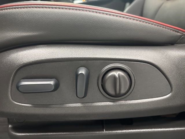 Used 2025 Chevrolet TrailBlazer RS image 10