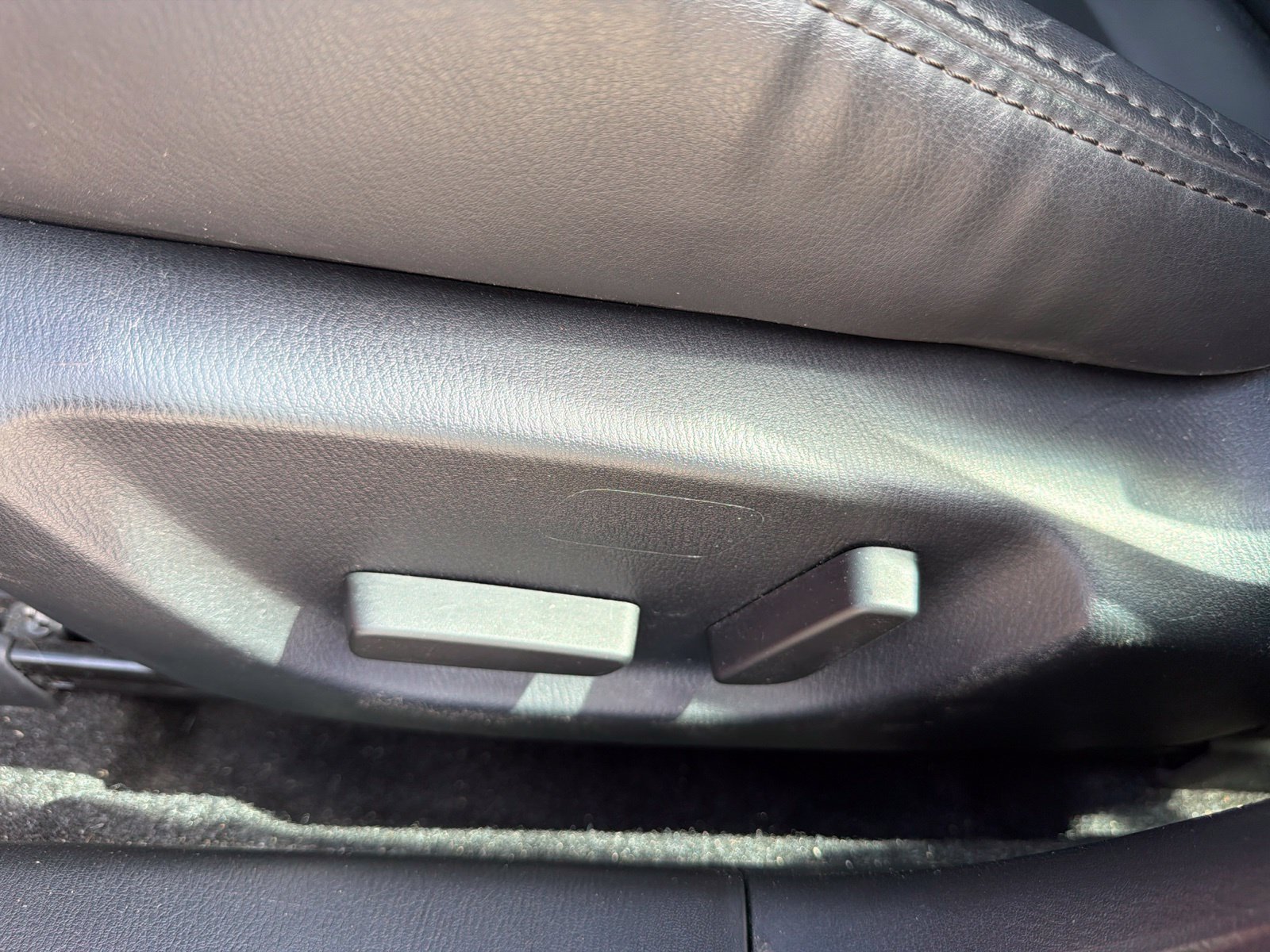Used 2018 MAZDA MAZDA3 Touring FWD image 12