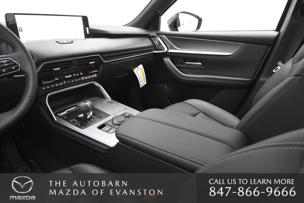 Certified 2025 MAZDA CX-70 Plug-In Hybrid w/ Premium Plus image 27