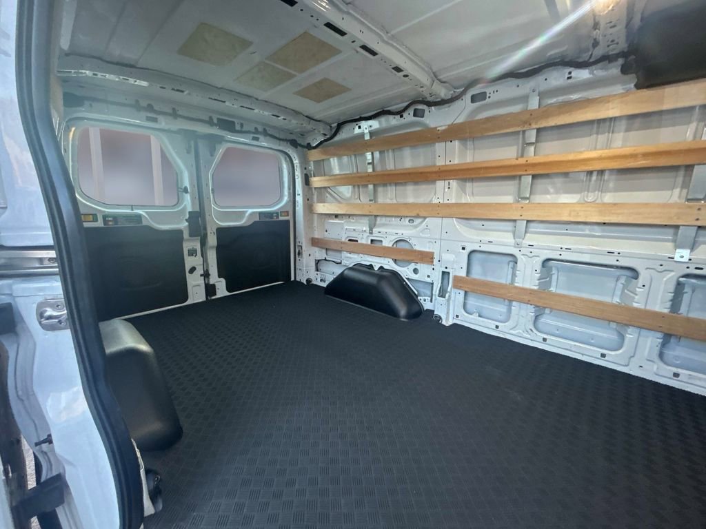 Used 2024 Ford Transit 250 Low Roof w/ Exterior Upgrade Package RWD image 18