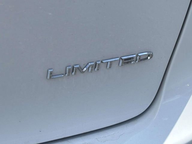 New 2027 Chrysler Pacifica Limited FWD image 37