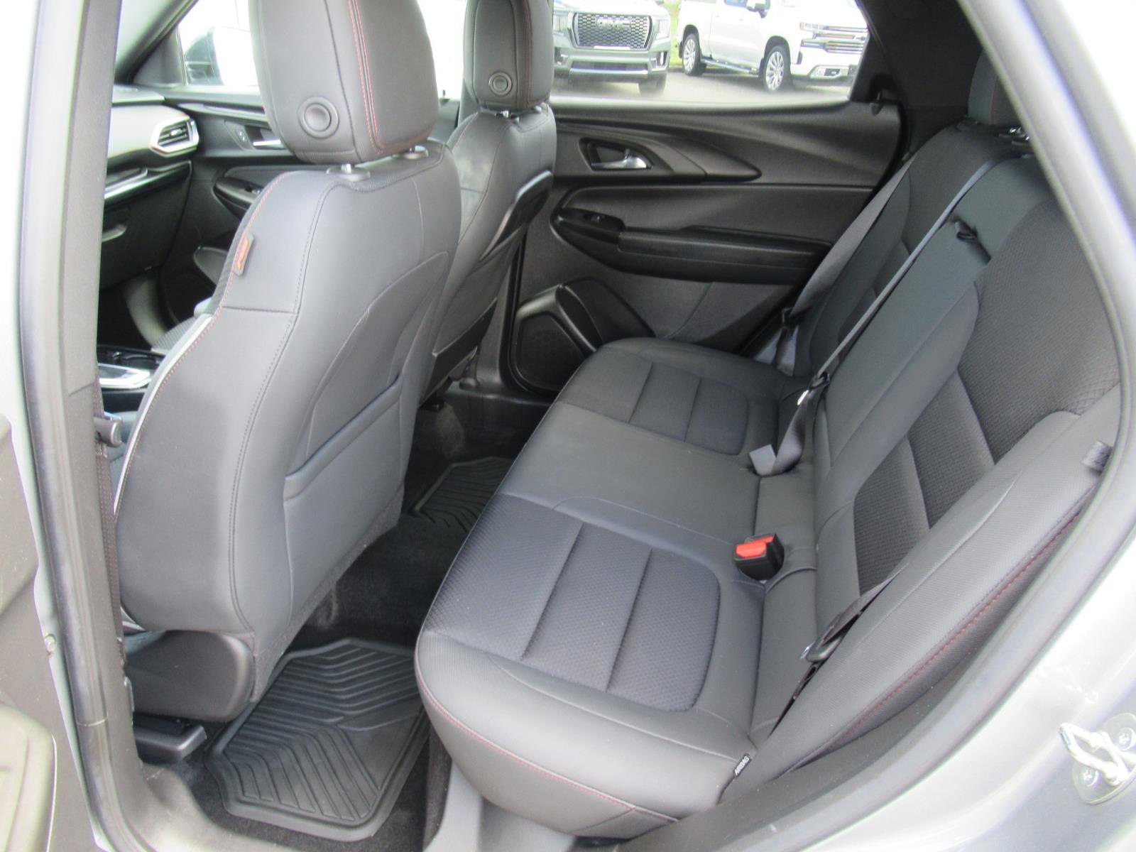 Used 2023 Chevrolet TrailBlazer RS w/ Sun and Liftgate Package AWD/4WD image 30