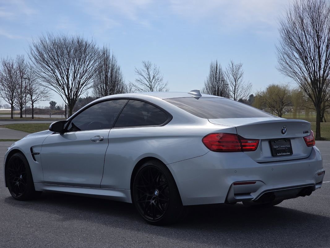 Used 2017 BMW M4 image 6
