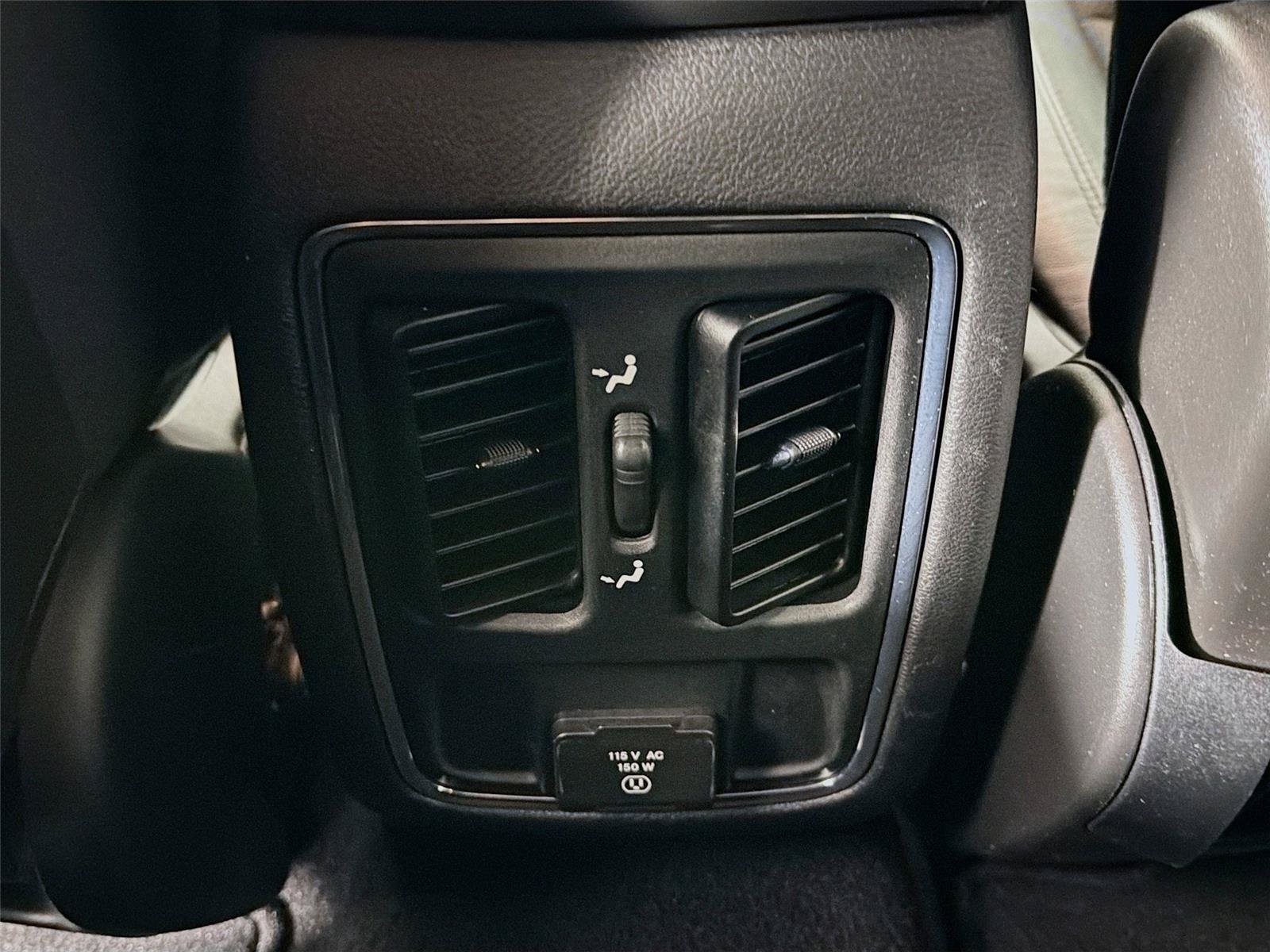 Used 2021 Jeep Grand Cherokee Laredo X AWD/4WD image 29