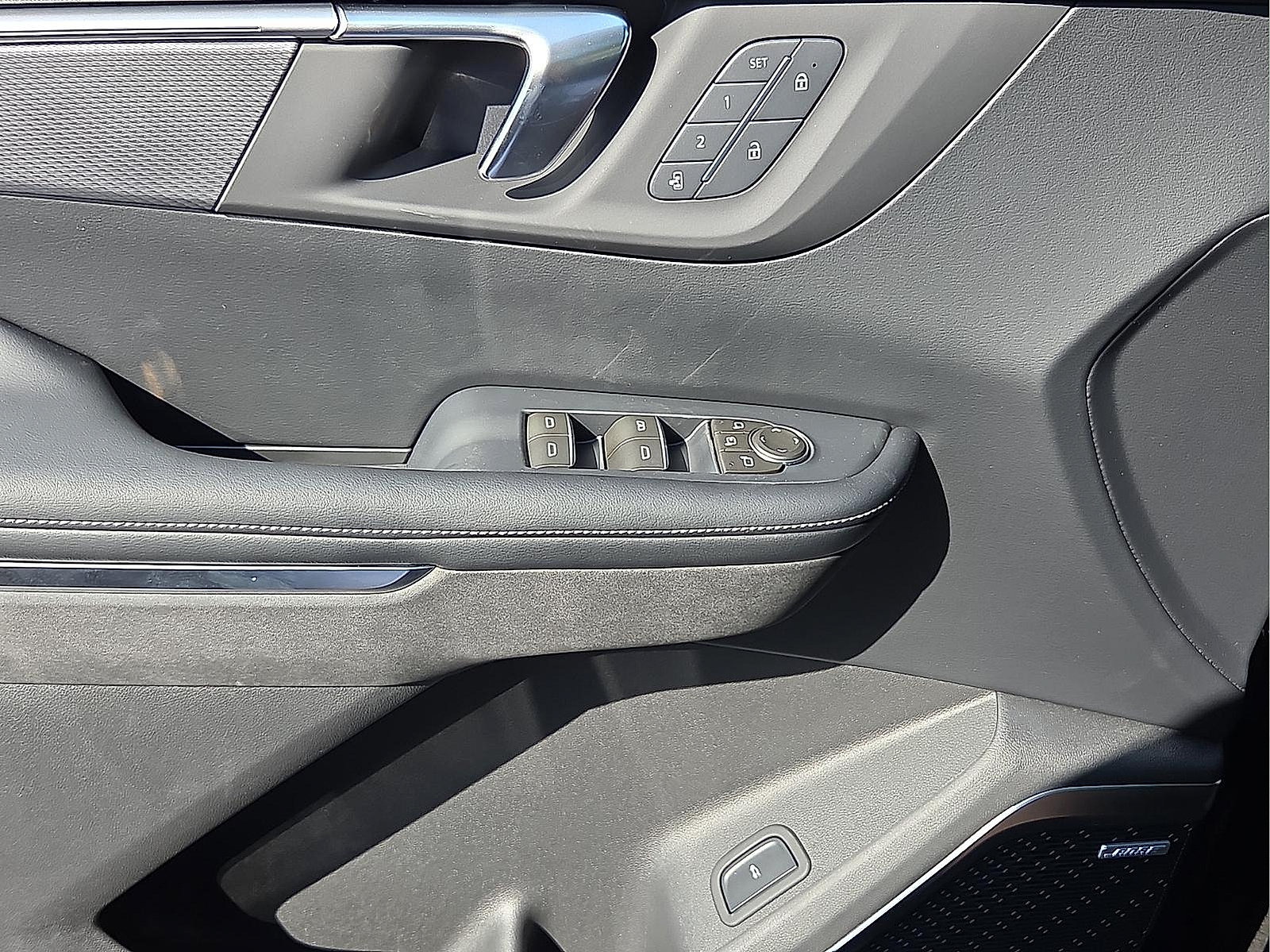 New 2027 Buick Enclave Sport Touring w/ Power Package FWD image 15