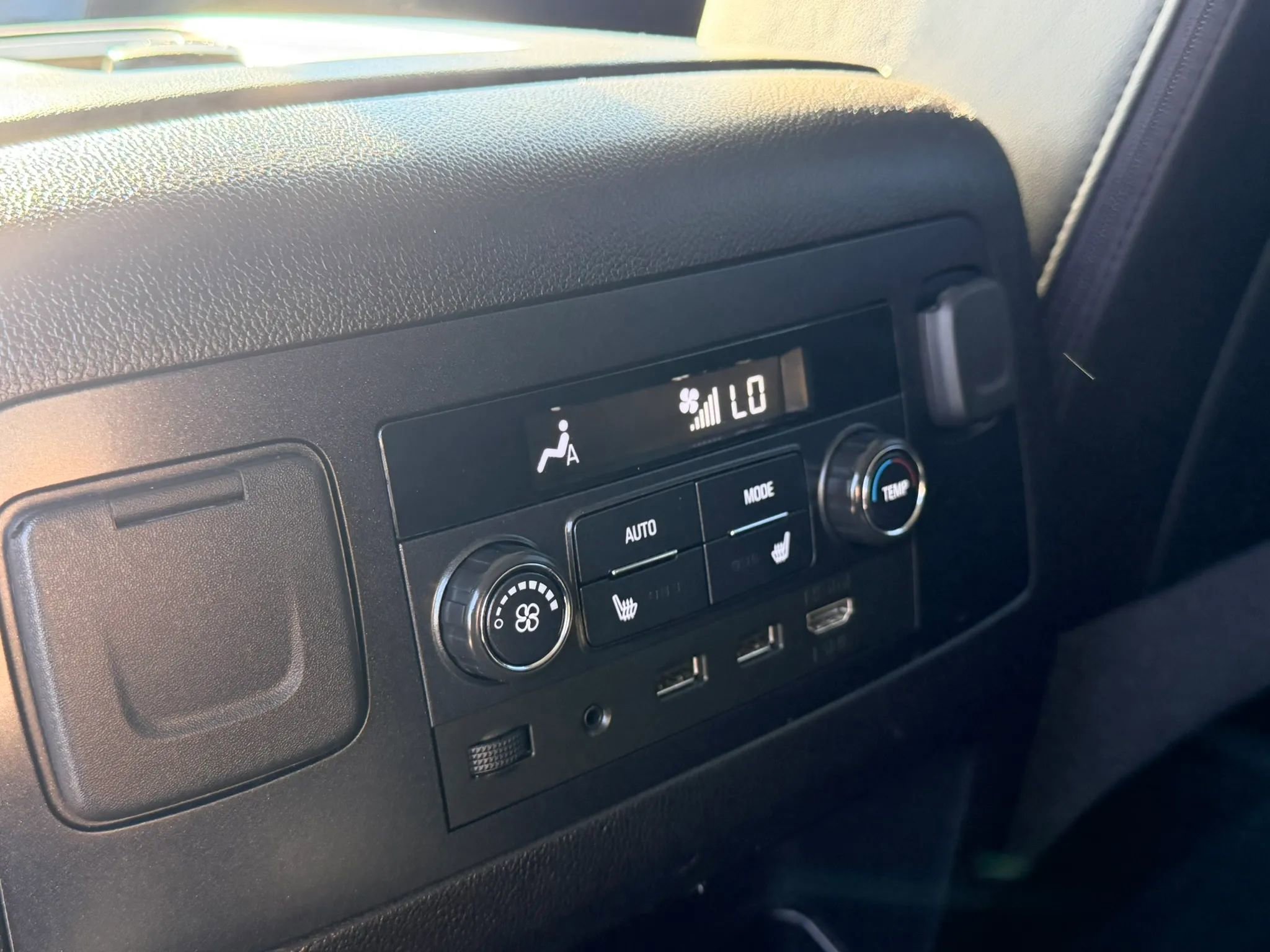 Used 2019 GMC Yukon XL Denali w/ Denali Ultimate Package image 26