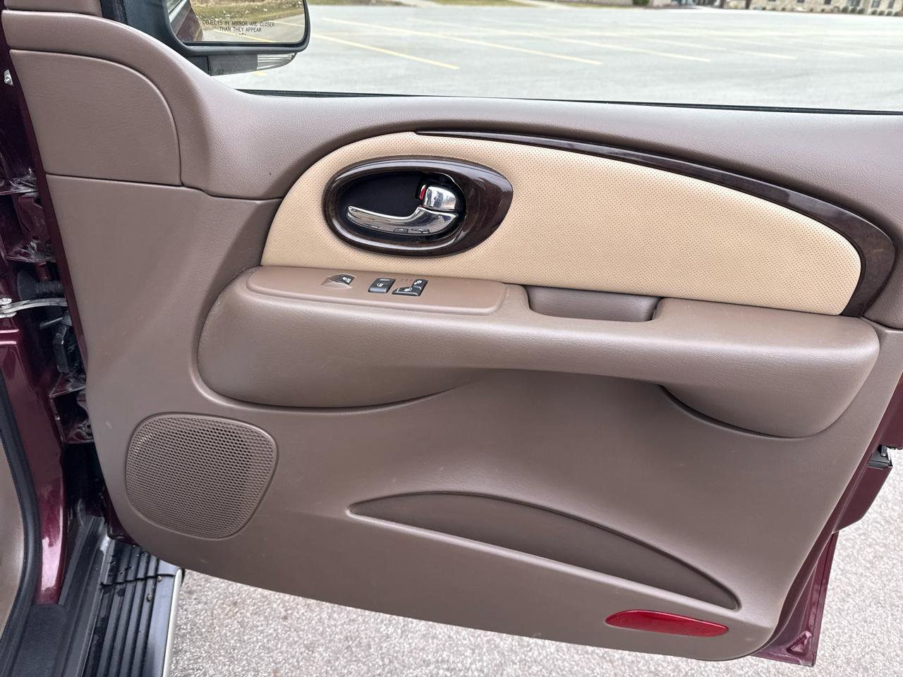 Used 2007 Buick Rainier CXL image 23