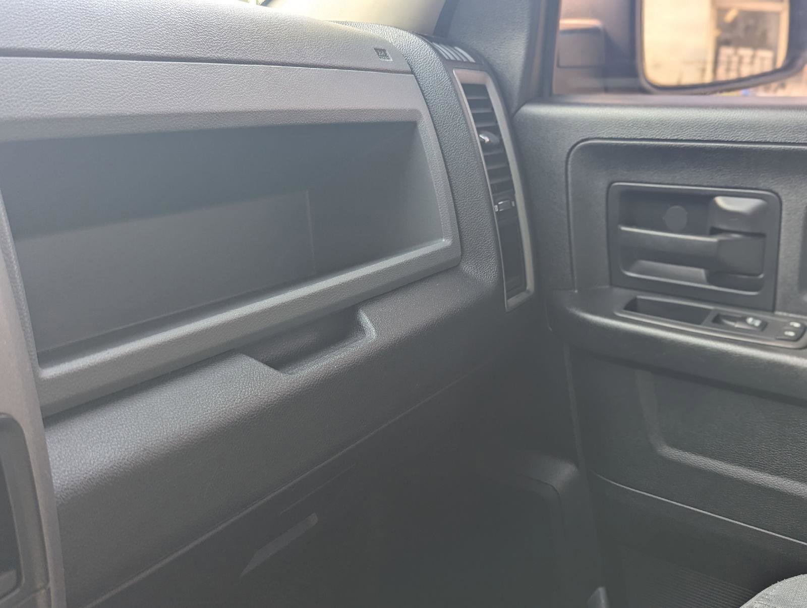 Used 2017 RAM 1500 Express w/ Express Value Package AWD/4WD image 22