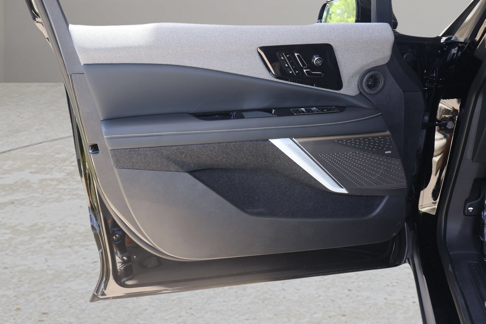 New 2026 Cadillac Optiq Luxury 2 RWD image 10