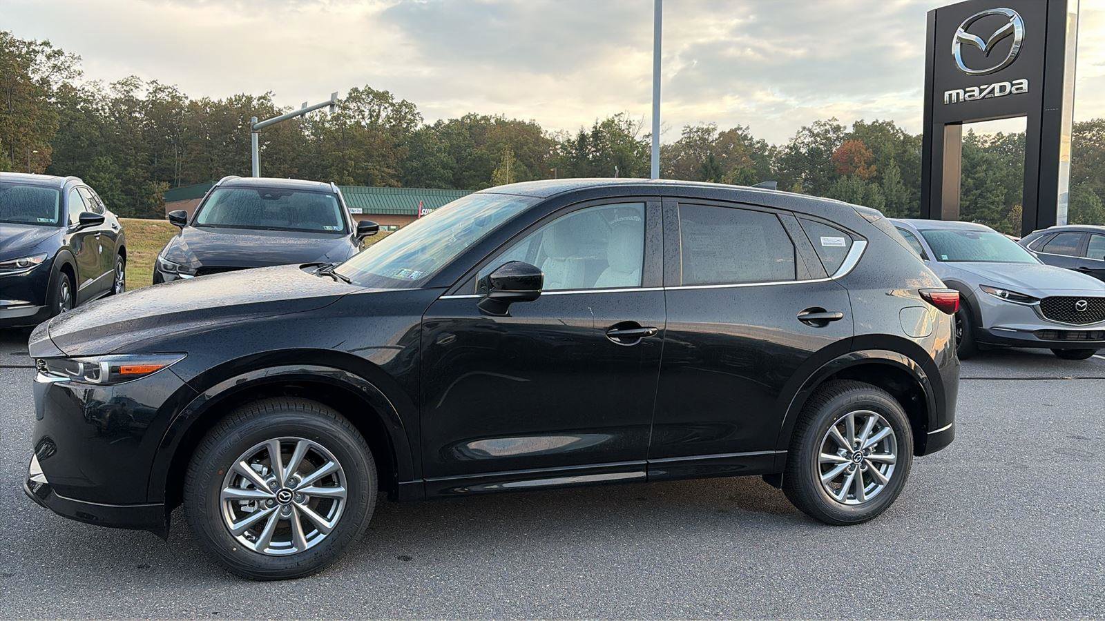 New 2025 MAZDA CX-5 AWD 2.5 S w/ Preferred Package image 4
