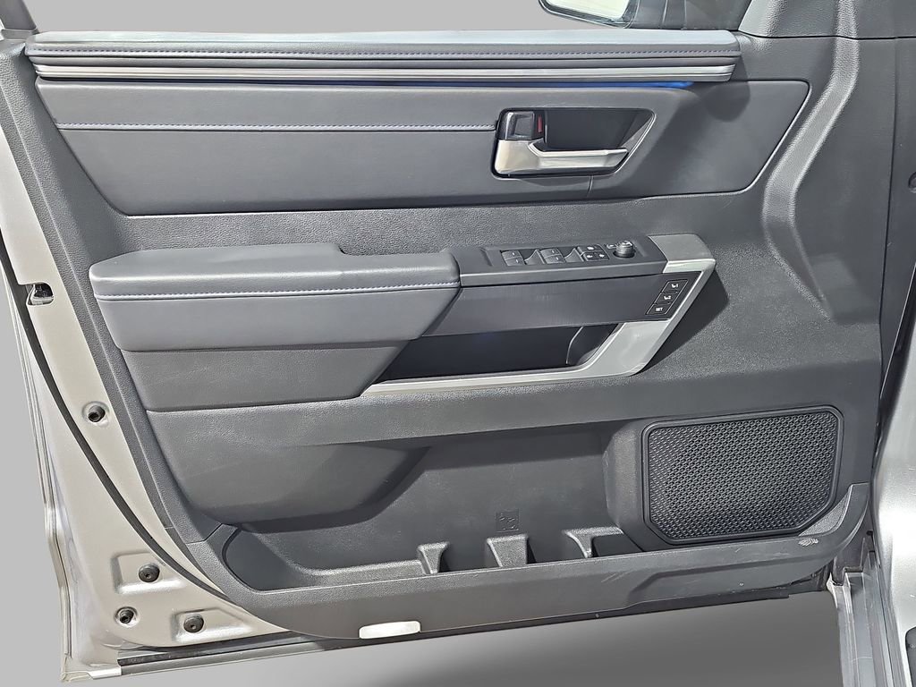 Used 2024 Toyota Sequoia Platinum image 33